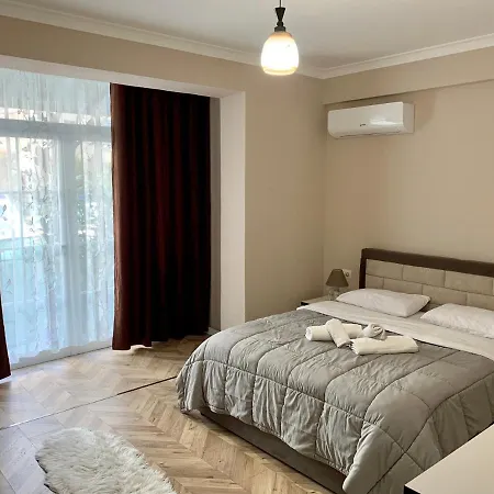 Palm Apartment